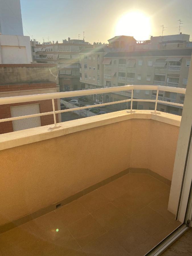 Céntrico apartamento con todo a estrenar en la playa Santa Pola Extérieur photo