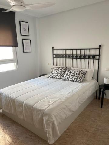 Céntrico apartamento con todo a estrenar en la playa Santa Pola Extérieur photo